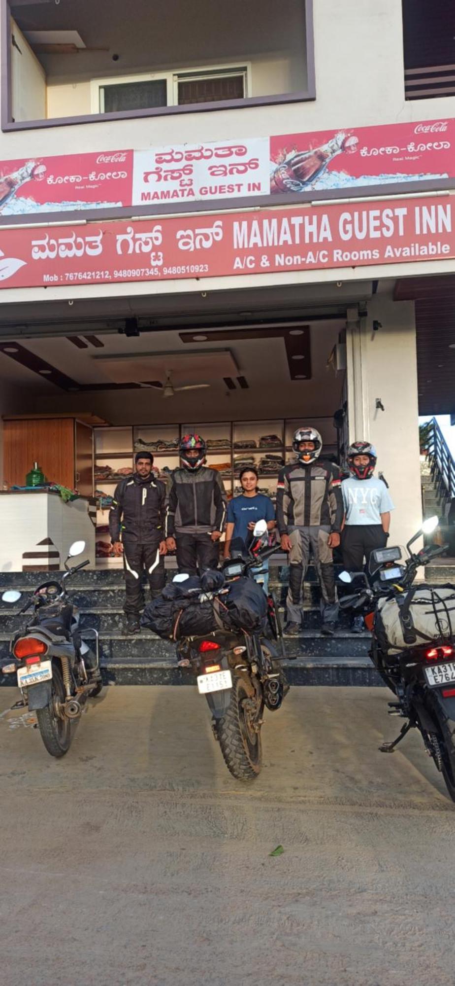 Mamatha Guest Inn Hampi Zewnętrze zdjęcie
